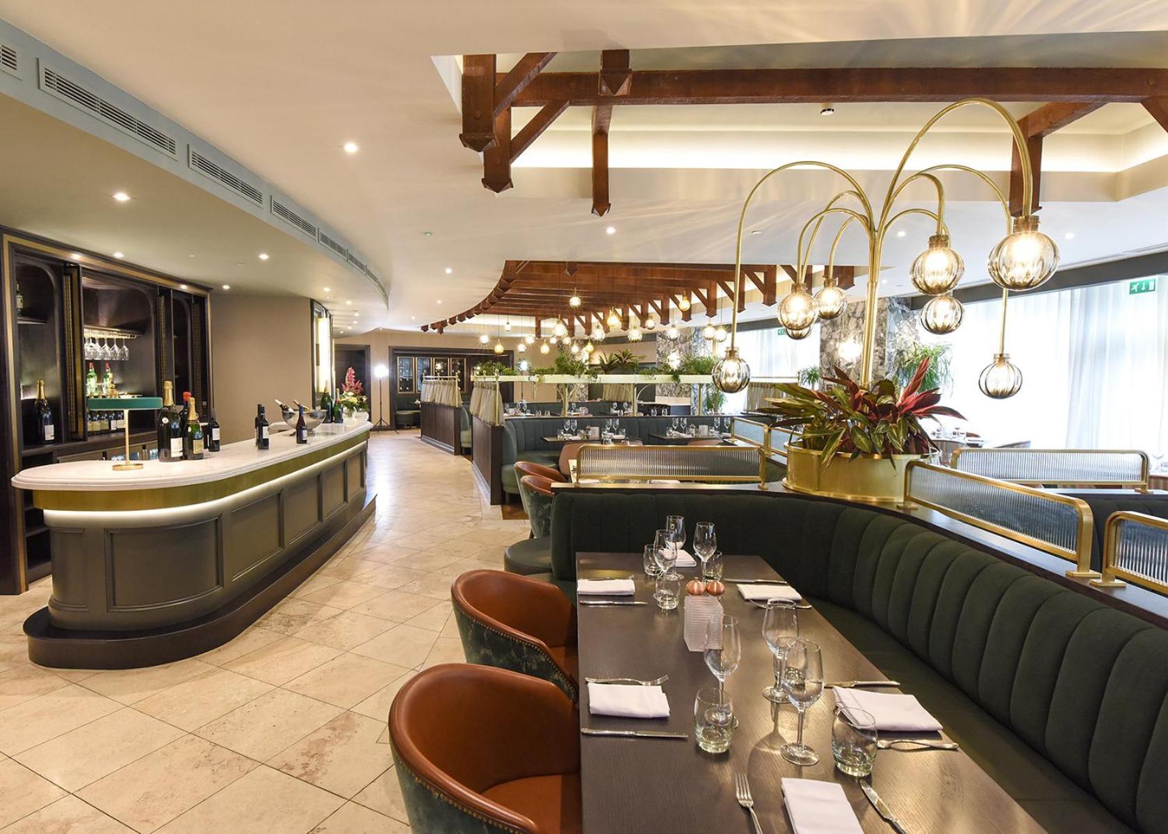 Fota Island Hotel And Spa Εξωτερικό φωτογραφία Interior of the restaurant